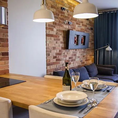 Przyjemny Apartament Z Widokiem Na Odre I Parkingiem * Wroclaw