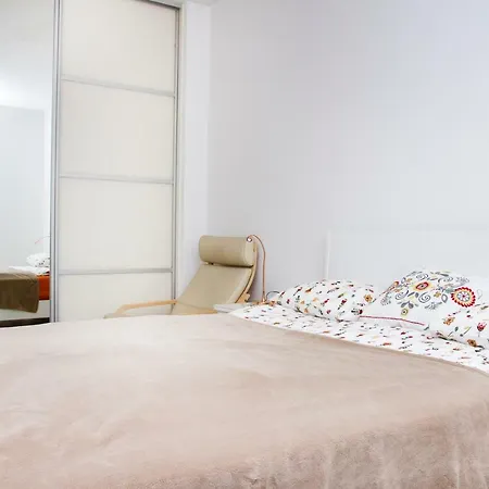Daire Przyjemny Apartament Z Widokiem Na Odre I Parkingiem