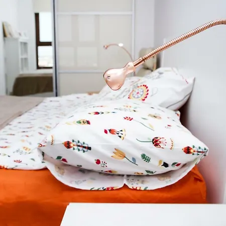 Przyjemny Apartament Z Widokiem Na Odre I Parkingiem Daire Wroclaw