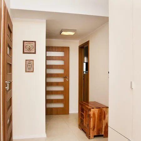 Przyjemny Apartament Z Widokiem Na Odre I Parkingiem Daire